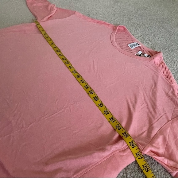 Avia Women’s Mesh Back Long Sleeve T-Shirt With Side Slit XXL 20 - Picture 12 of 14